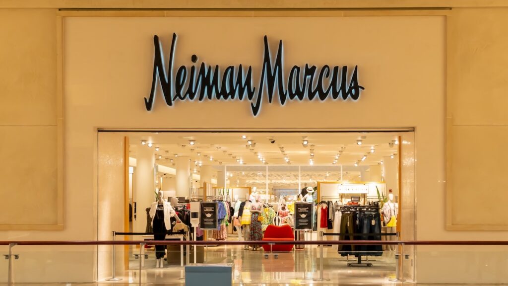 Neiman Marcus Data Breach Disclosed as Hacker Offers to Sell Stolen Information